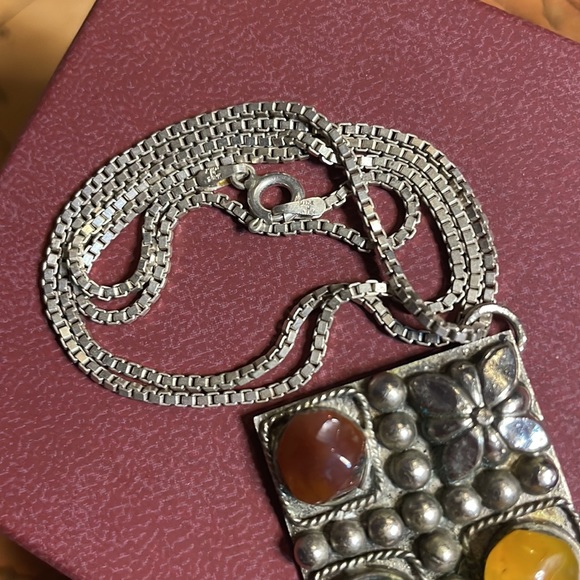 925 Sterling Silver Handmade in Italy Pendant and Chain - Picture 4 of 4